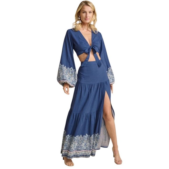 Venus Printed Two-Piece Set Crop Top & Maxi‎ Skirt Blue Size 8 Embroidered Boho - Picture 1 of 11
